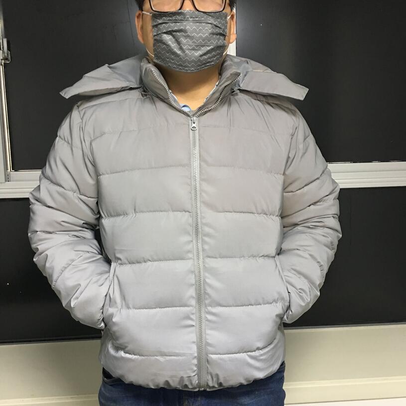 Herrenbekleidung bunter reflektierender Baumwollmantel mit abnehmbarer Kapuze und Baumwollmantel für Männer und Frauen_voghion.com