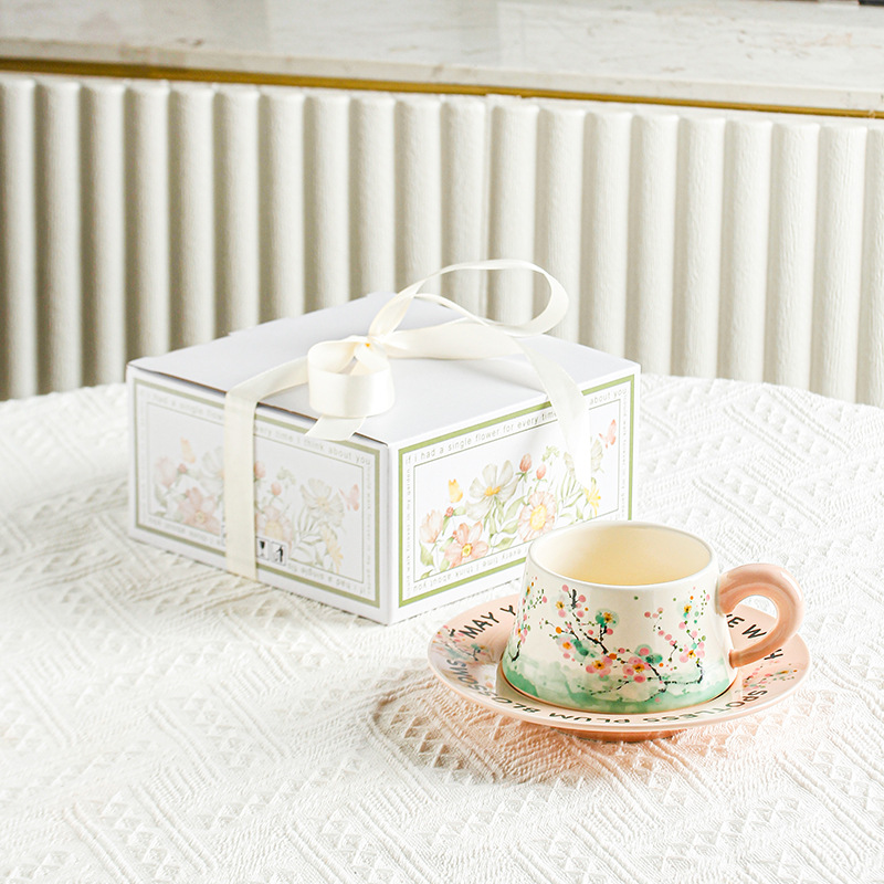 Tazas de café, platos de cerámica de encaje retro, tazas de té de la tarde, cajas de regalo de mano, tazas de marca, diseñadores originales de alto valor