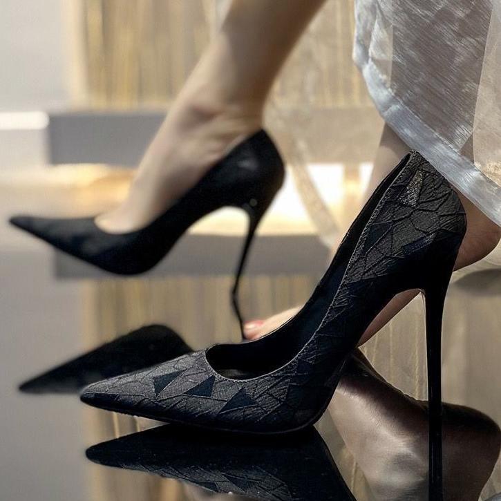 Korean Style Sexy Royal Sister Stiletto Shoes 2025 Spring & Fall New Pointed Toe Black Professional Women's Shoes Export Large Size High Heels