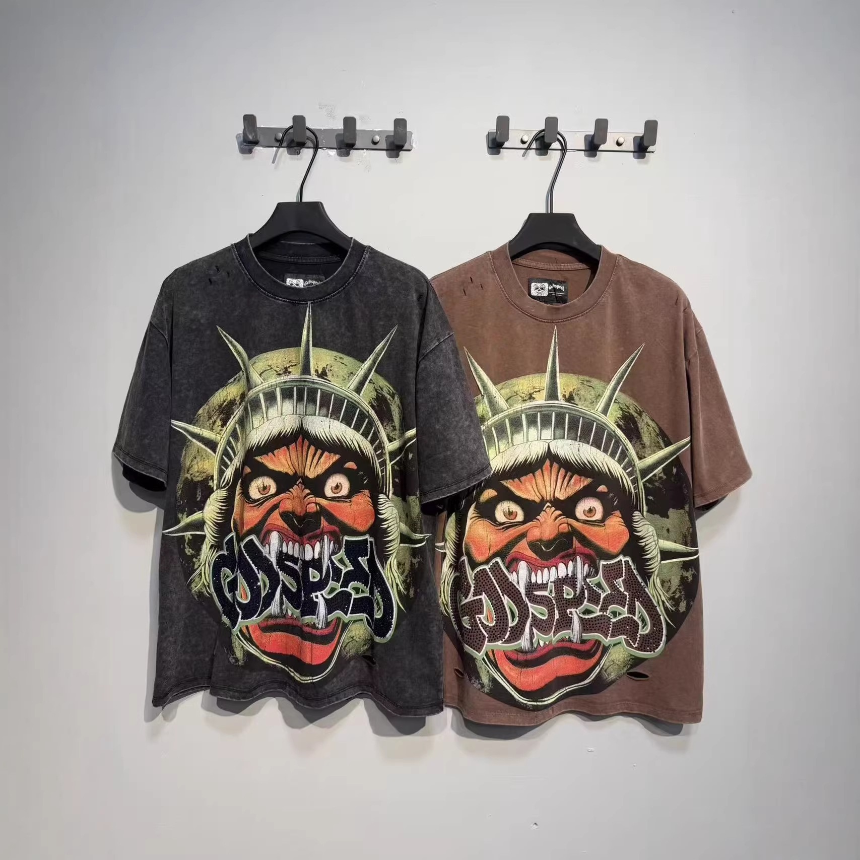 Camiseta de Algodón GD de Manga Corta, Corte Holgado, Estampado de Calavera y Lavado Desgastado
