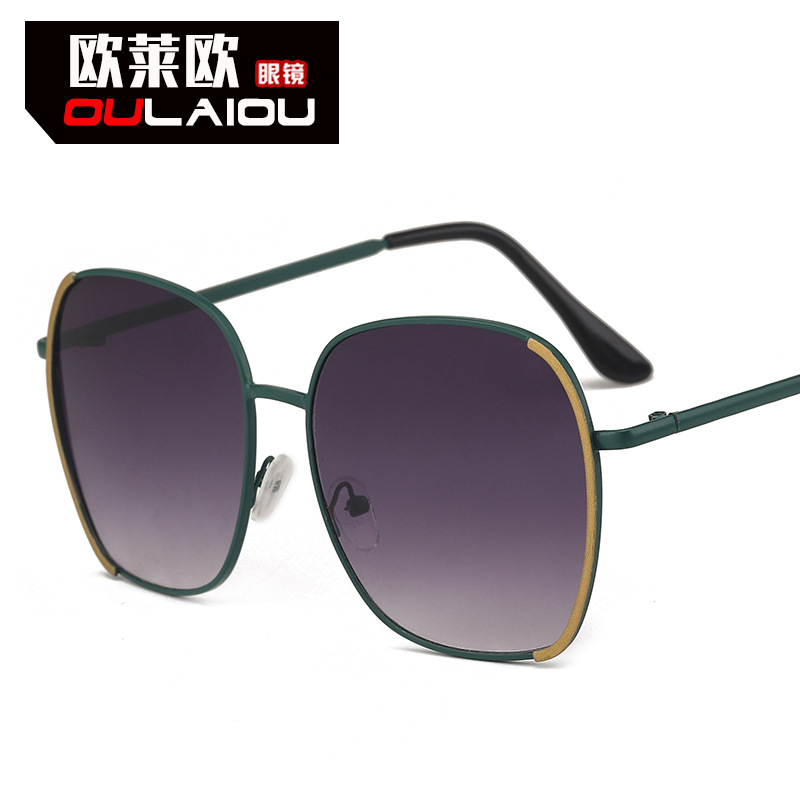 Summer trend universal fashionable retro sunglasses for men and…