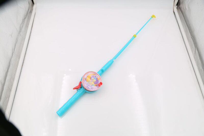 子供の凧の釣竿は糸の多種のデザインの釣竿の凧の竿を持って伸縮することができます。|undefined