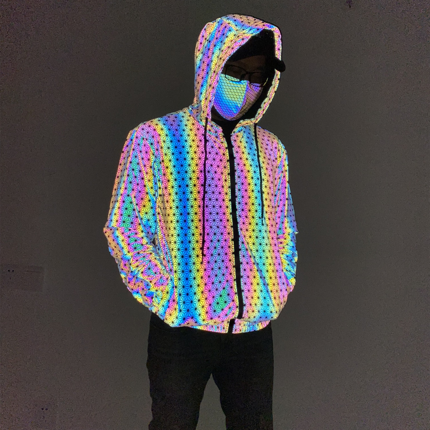 Men's Clothing new geometric pattern colorful reflective jacket men knitted breathable rainbow color luminous jacket men's clothing_voghion.com