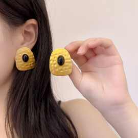 欧美复古黑金哑光纹理耳环女轻奢高级感黑色锆石耳钉冷淡风耳饰品