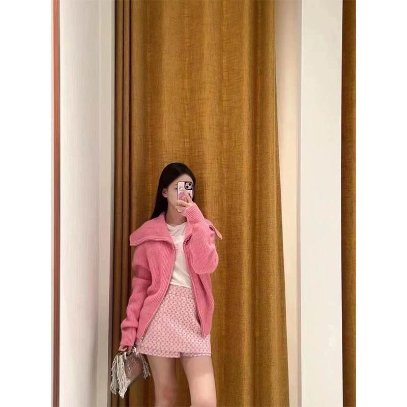 英杰2024M家秋冬新款温柔甜美翻领拉链纯色宽松针织外套女240230