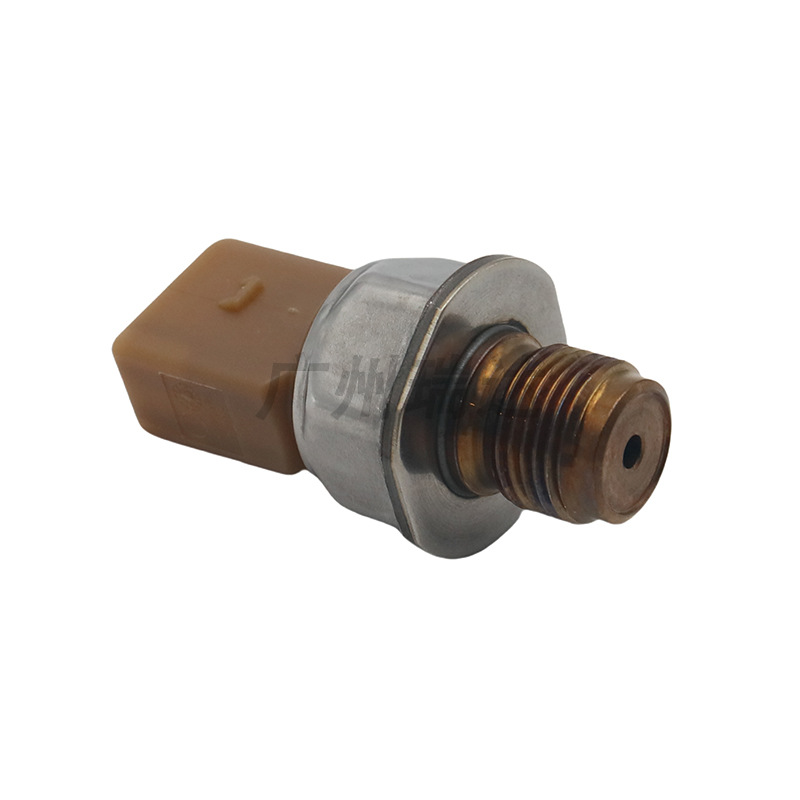 03L906054A Sensor de presión de combustible para los modelos Volkswagen Audi 03L906054A