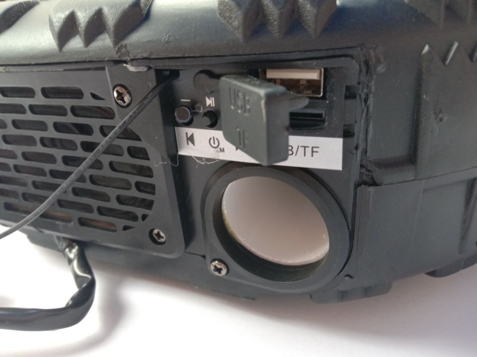 Harley electric motorcycle, in-car Bluetooth, waterproof tire speakers, built-in memory card, 3D surround sound, and subwoofer