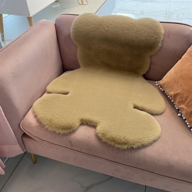 Ins Cute Bear Carpet Plush Decorative Carpet Bedroom Renovation Girl Heart Popular Kidsren's Room Bedside Floor Mat