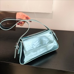 2025新款小众腋下包包包女夏季高级感时尚法棍包休闲通勤pu单肩包
