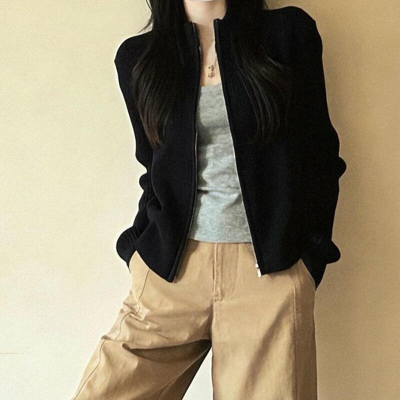 Black stand-up collar knitted cardigan, women's spring/autumn new style, versatile base layer top, Korean-style, soft and gentle sweater Black stand-up collar knitted cardigan, women's spring/autumn new style, versatile base layer top, Korean-style, soft and gentle sweater