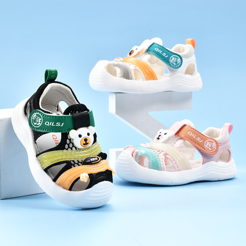 Verano nuevo estilo de dibujos animados para niños, sandalias para niños pequeños, zapatos funcionales de suela suave, zapatos fríos para bebés femeninos anti-patadas, cabello