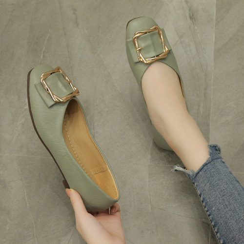 Flat sole women's gladiator shoes wholesale new fashionable shoes versatile square head soft bottom shallow mouth autumn style grandmother shoes and pinto shoes