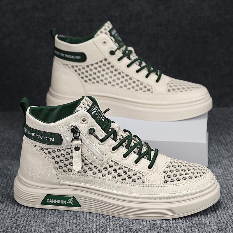 Una pieza de sonido tembloroso promueve la red de zapatos de skate de alta altura huecos transpirables, zapatos de moda de estudiantes casuales de red para hombres.