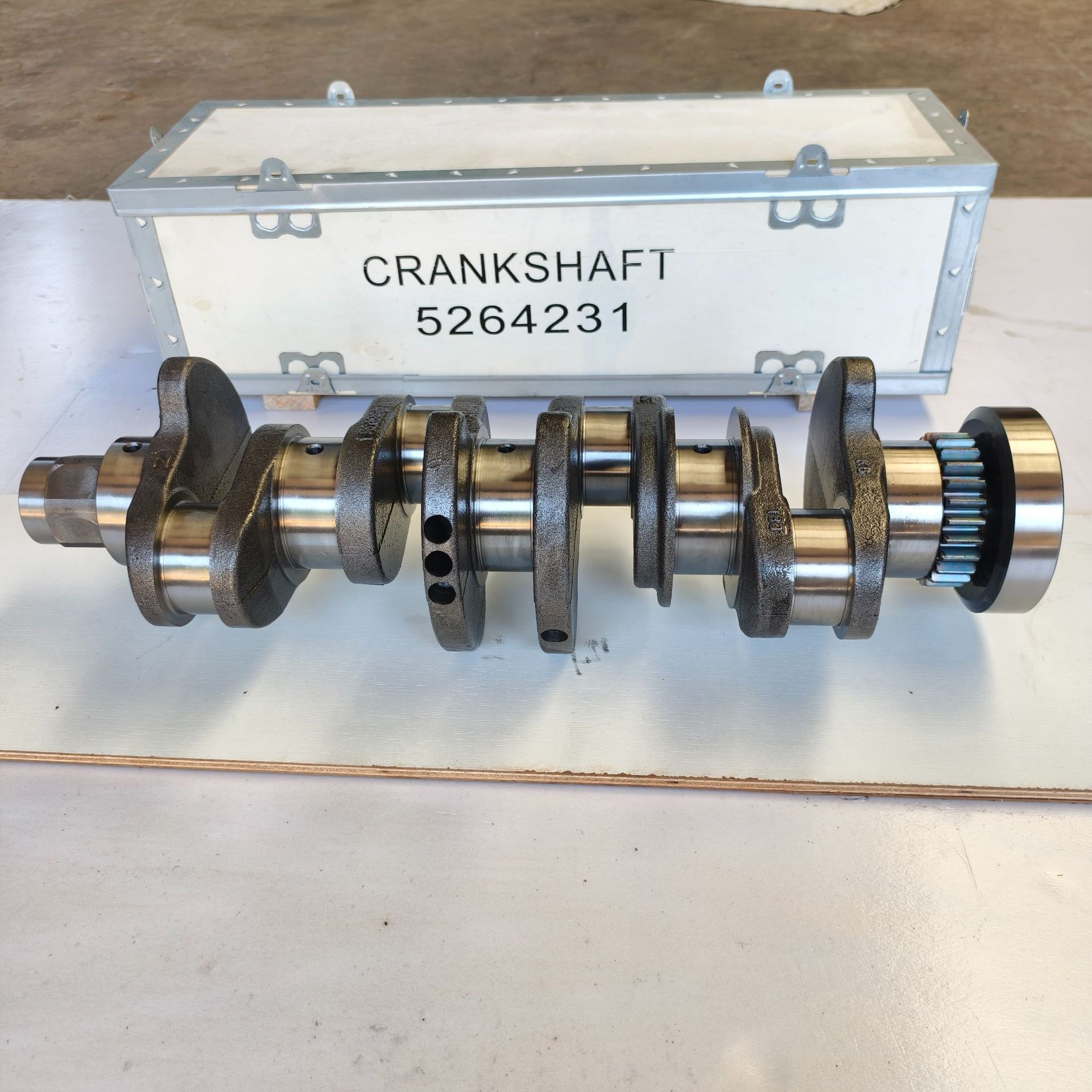 Factory direct supply supports customization of Foton Cummins ISF2.8 engine crankshaft OE 5264231