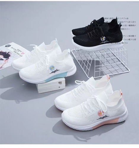 Women's Flyweave Small White Coconut Shoes Casual Sports Running Trendy Shoes for Girls  New Spring and Autumn Versatile
