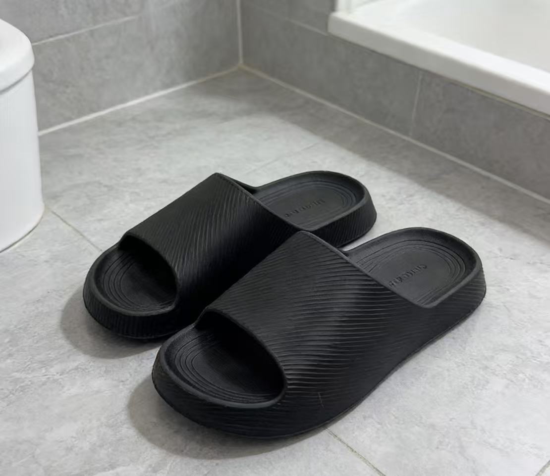 Nuevas zapatillas de explosión EVA, elásticas suaves, ligeras, no olor a los pies, zapatillas frías antideslizantes y resistentes al desgaste. image 6