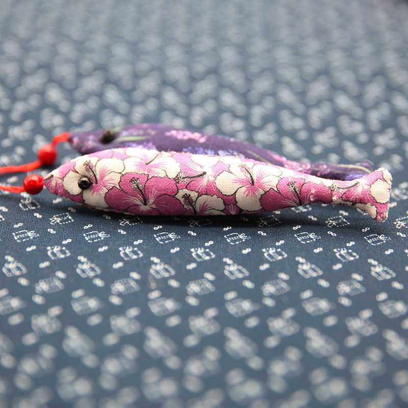 Patchwork estilo antiguo pescado coche colgante bolsa joyería suéter cadena bordado decorativo hecho a mano DIY llavero colgante