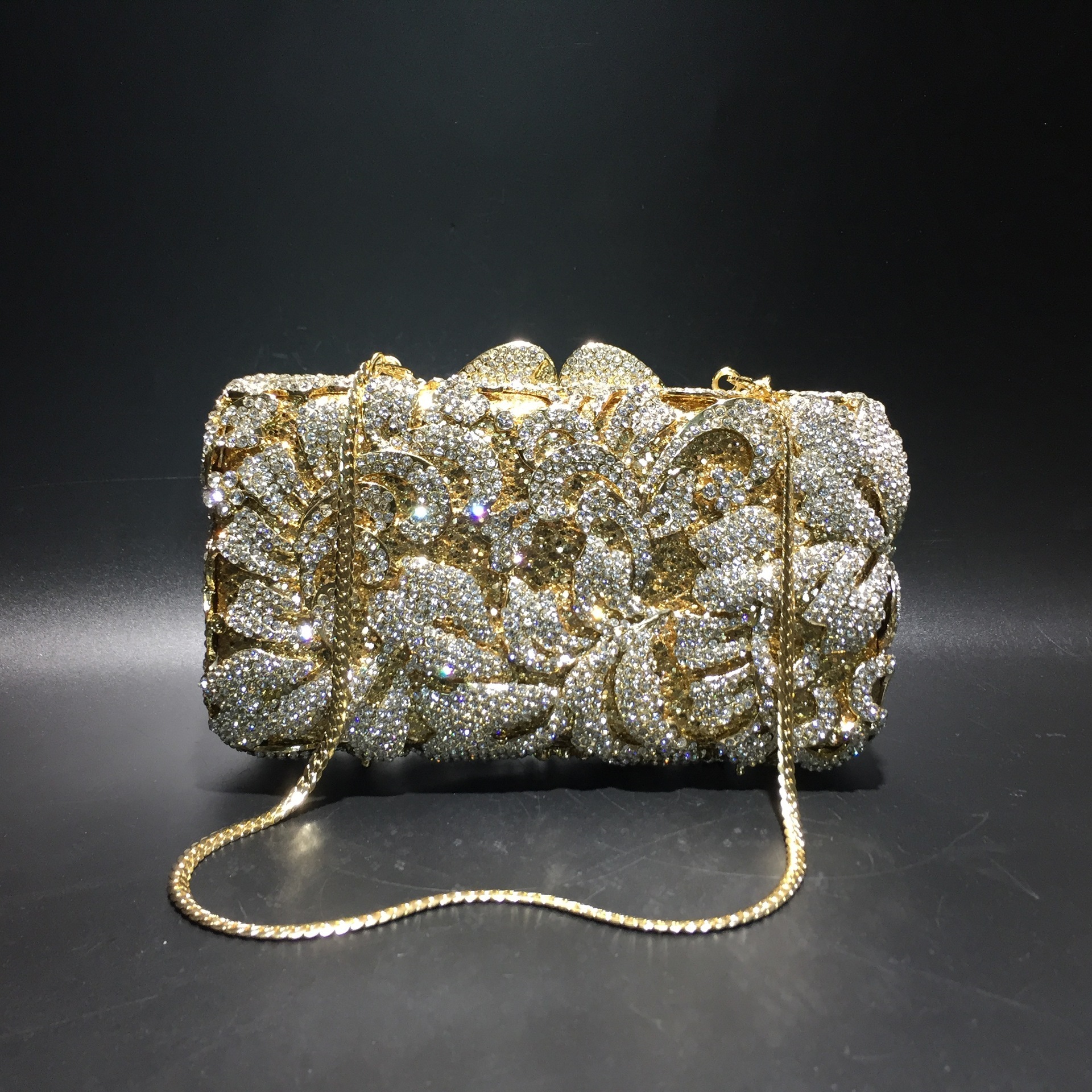 Aliexpress bolsas de mano de diamante de cristal de metal no vacío bolsas de cena de diamante hechas a mano caja dura cuadrada de diamante