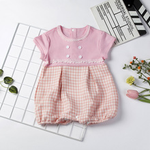 韩版2024夏款宝宝洋气蕾丝花边领短袖平角哈衣拼接格子婴儿连体衣