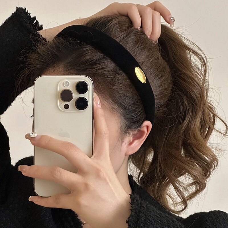 レターゴールドラベル黒ヘッドバンド女性のための 2025 新しい洗顔圧力ベルベットヘッドバンドハイエンド西洋ファッション帽子|undefined