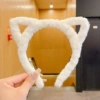 Белый (вырезные кошачьи уши)