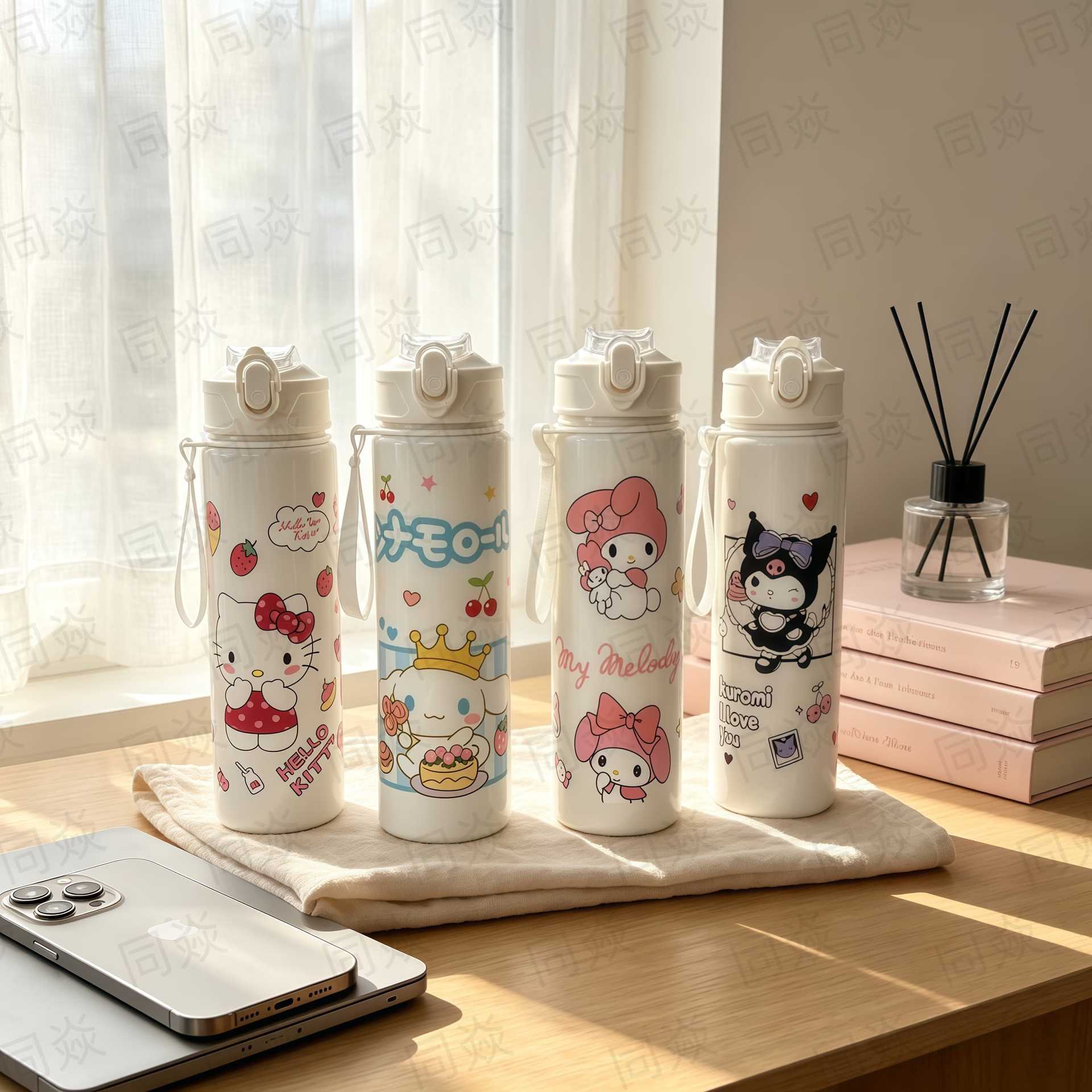 Vaso de Agua Infantil Portátil de Plástico de Grado Alimenticio con Pajita y Cuerda image 5