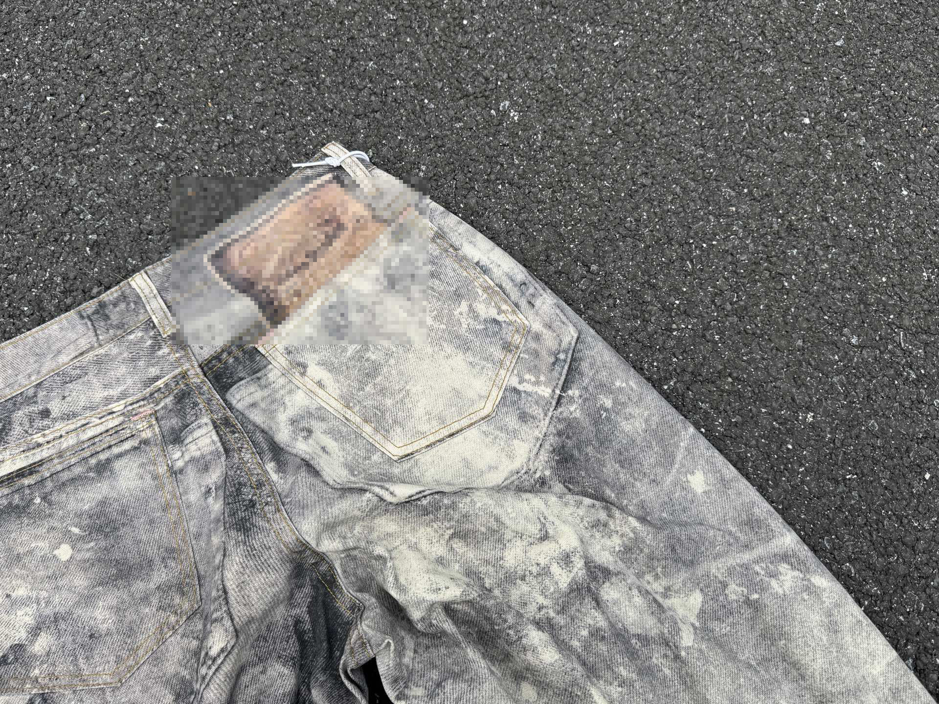 Style Oversized Washed Denim Pants – Baggy Streetwear Jeans With Ripple Effect & Distressed Detailing"_voghion.com