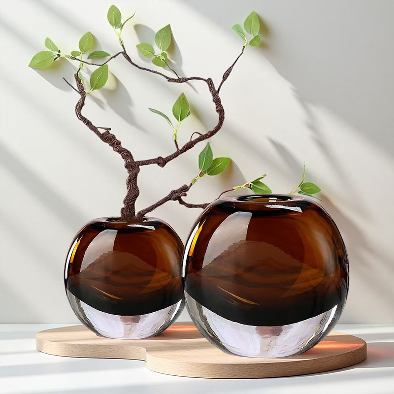 Florero de vidrio de color caramelo creativo de lujo ligero, decoración de salón artesanal, mesa de comedor, decoración de vidrio, decoración de casa modelo, arreglo floral