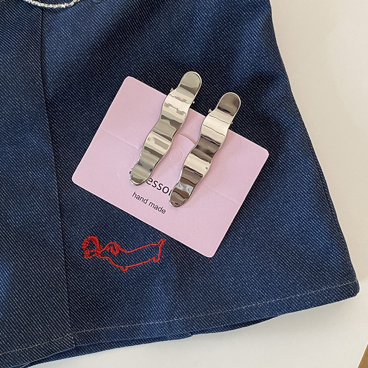 Französischer Stil, kalter Stil, Design-Sinn, Metall, silberfarbene Haarnadel, einfacher All-Match-Entenschnabel-Clip, Pony-Seitenclip für Frauen_voghion.com