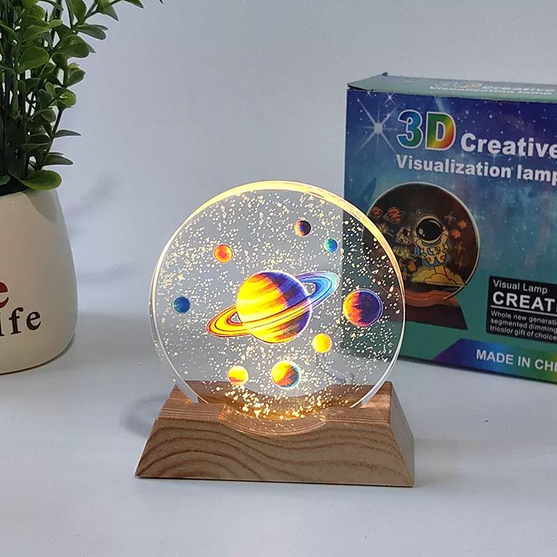 跨境新款水晶玻璃小夜灯摆件3D宇航员星系发光圆形卧室氛围灯批发