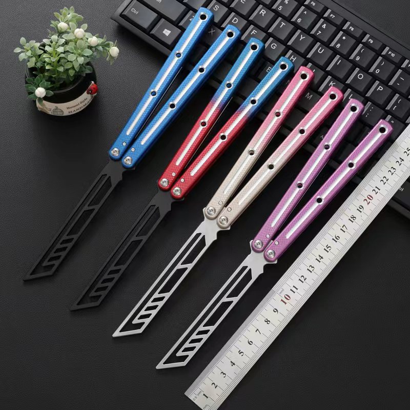 新款海妖未开刃折叠蝴蝶刀亮槽练习训练刀甩手花式刀多功能折叠刀