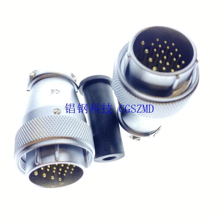 ������WMWS28K24TQ +Z 4-Hole flange panel receptacle with cap