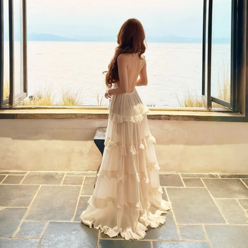 Suitable for Vacation in Dali, Yunnan, Halter Neck Backless V-Neck Dress for Women, Summer Ruffled Tiered Long Dress for Beach Photos