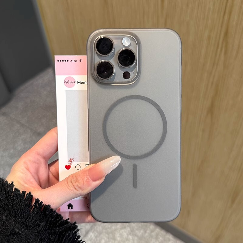 Anti-fingerprint Magnetic Skin-absorbing Feeling Suitable for iPhone16promax Apple 15 Phone Case 16 Frosted Hard Case Protective Cover Anti-fingerprint Magnetic Skin-absorbing Feeling Suitable for iPhone16promax Apple 15 Phone Case 16 Frosted Hard Case Protective Cover