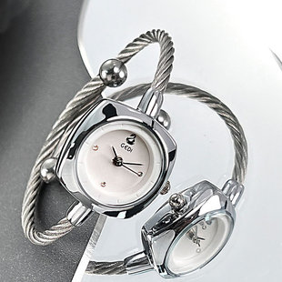 ���С������С�Ʉ�����پ����K���C��С���߼������ZʯӢ�ֱ�