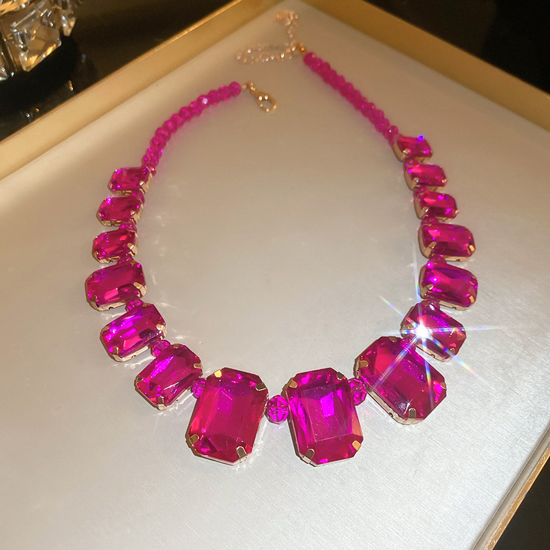 Europeo y americano color diamante cristal cuadrado joya collar de moda elegante exagerado clavícula cadena personalidad nicho Collar para las mujeres