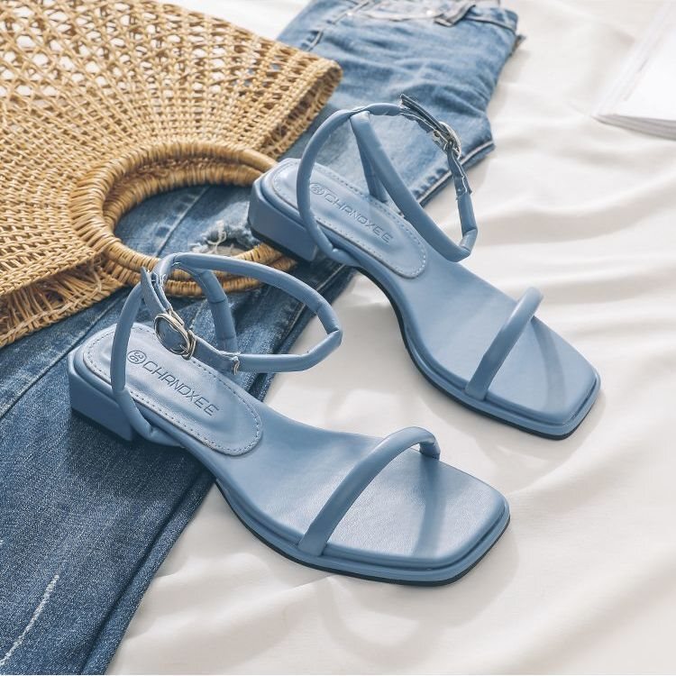 2024 New Women's Sandals with Single Strap, Unique Design, Versatile for Outdoor Wear, Elegant Low-Heel Square-Toe Roman Shoes, Open-Toe Shoes