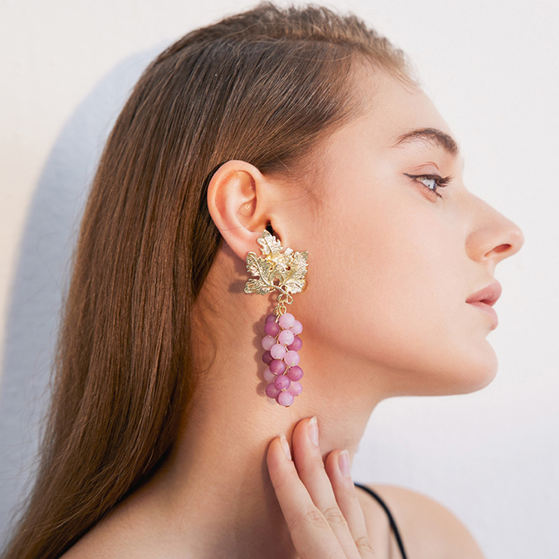 Cute Three-dimensional Simulation Grape Earrings European And American Fashion Fruit Earrings display picture 9