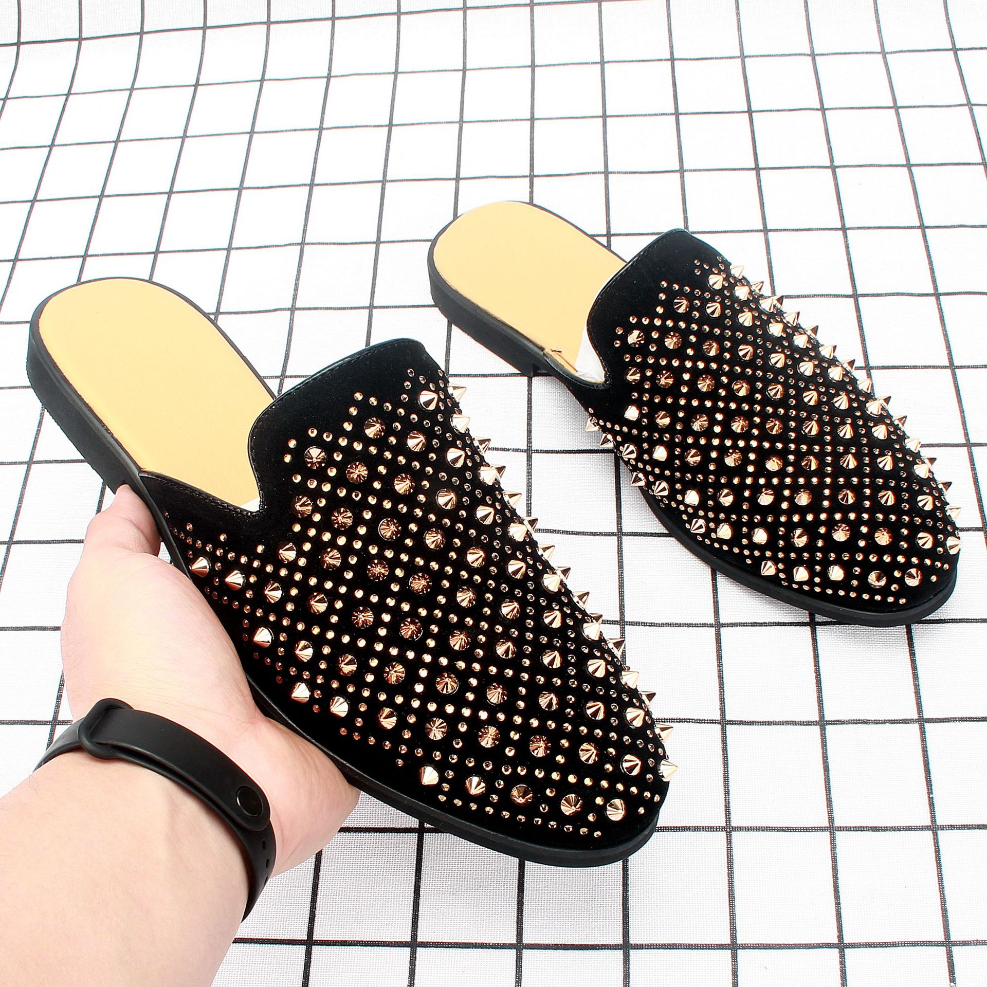 2022�ļ���������СƤЬ��ʿ����һ�ŵ�Ӣ�׺��泱������Ь176