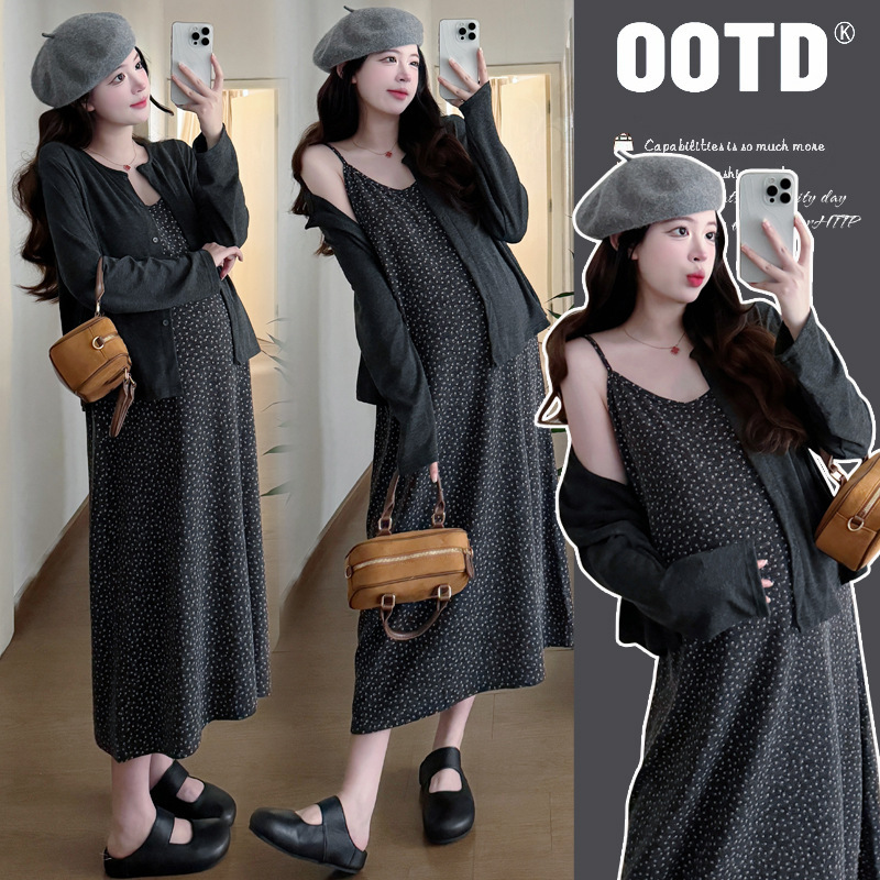 Maternity Wear Autumn New Korean Floral Suspender Skirt with Knitted Jacket Early Autumn Maternity Two-Piece Maternity Skirt Maternity Wear Autumn New Korean Floral Suspender Skirt with Knitted Jacket Early Autumn Maternity Two-Piece Maternity Skirt