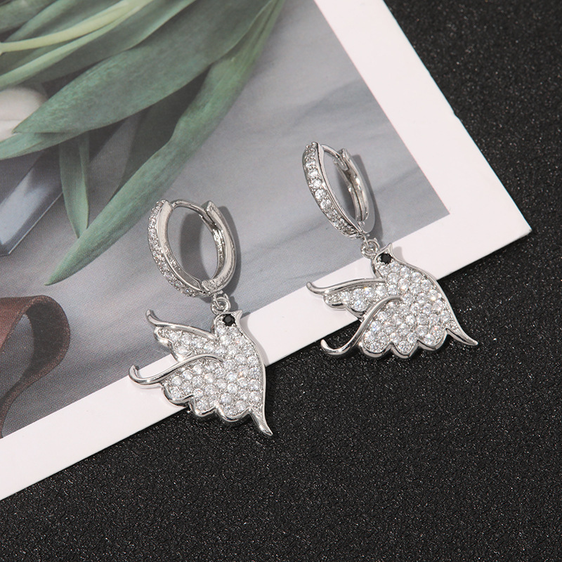 Corea del Sur Dongdaemun cobre con incrustaciones de circón collar pendientes de la joyería traje elegante del todo-fósforo pendientes collar al por mayor