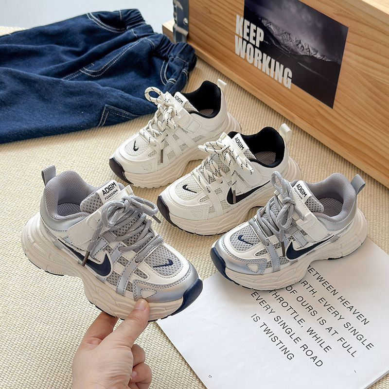 Children's Casual Shoes 2025 Spring and Autum New White Shoes Sports Shoes Comfortable Medium and Large Kidsren's Casual Soft-Soled Dad Shoes