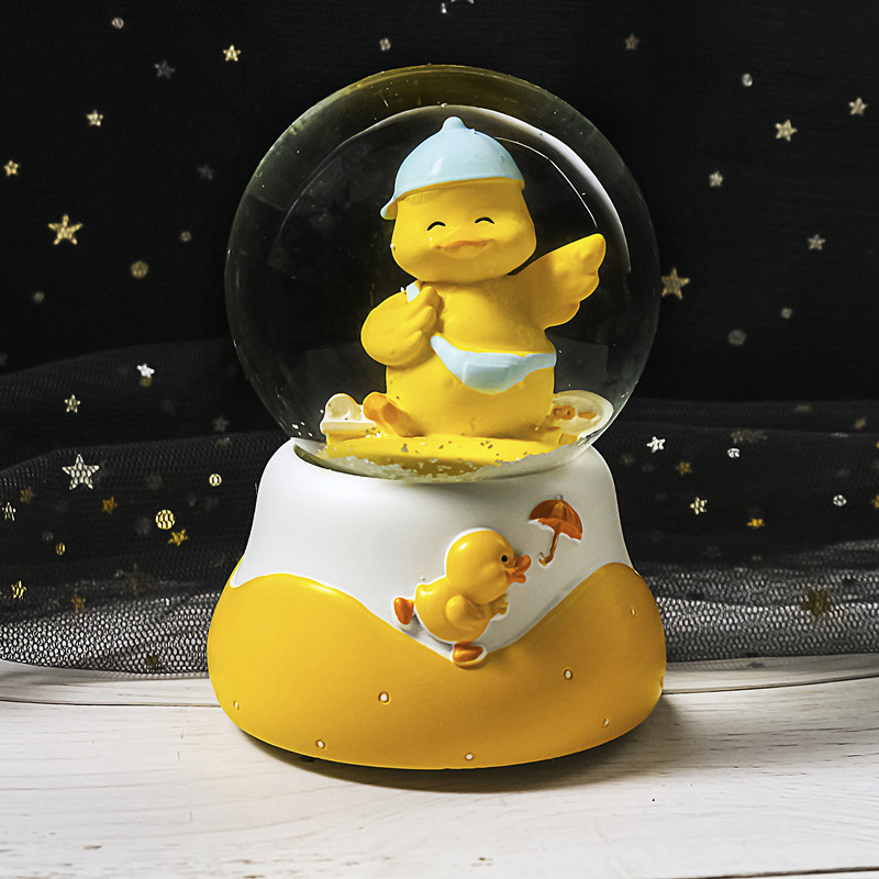 Nueva bola de cristal de mapache rosa pequeña, nieve, caja de música luminosa, luz nocturna, caja de música de regalo, artesanía de una pieza