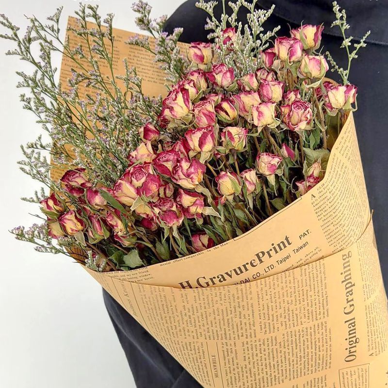 굴절거품 + 무료 35송이 이상의 장미