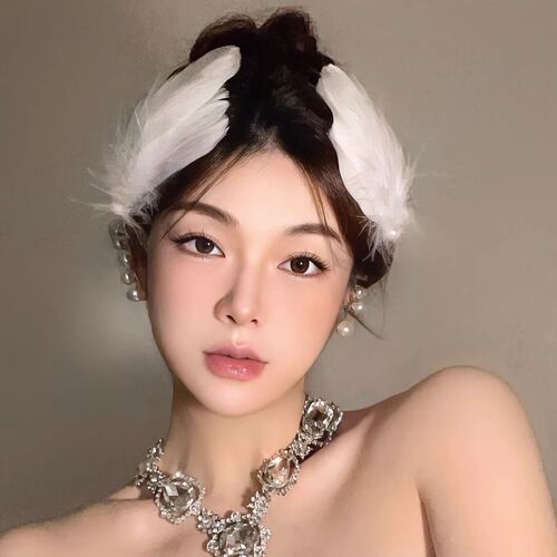 Swan feather headpiece hair clip bridal wedding clip hair accessory wedding decoration bridesmaid Halloween photo props