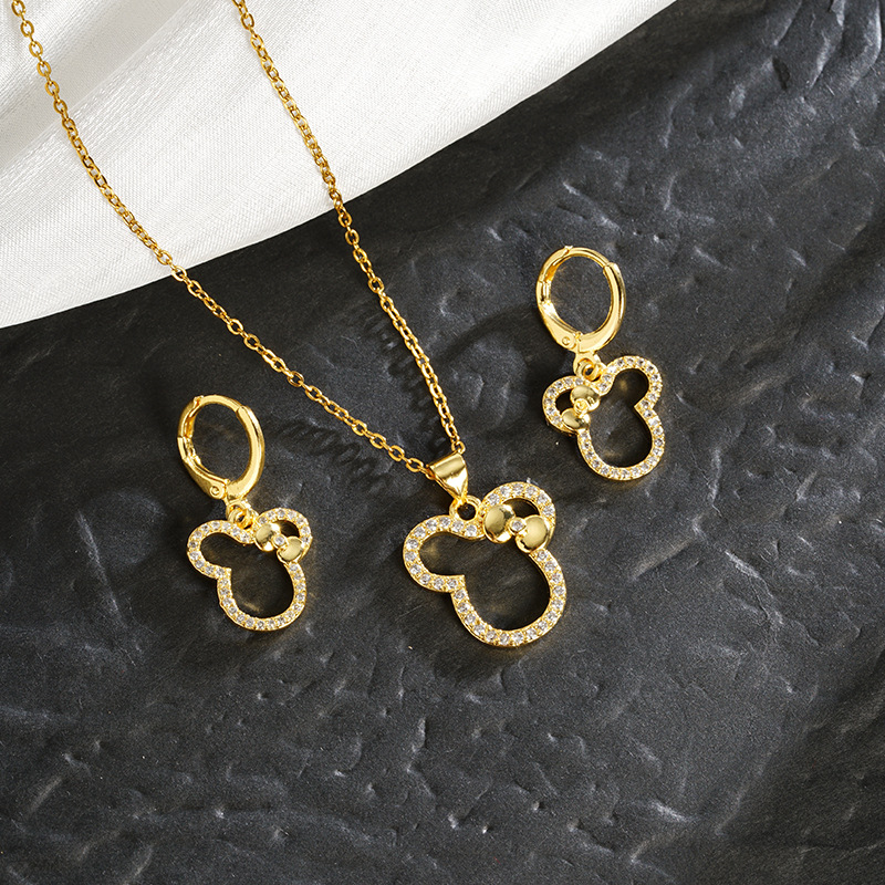 Colgante de collar de Mickey Mouse de línea linda y dulce de oro de arena vietnamita