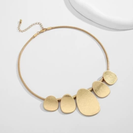 耳环;项链;手镯