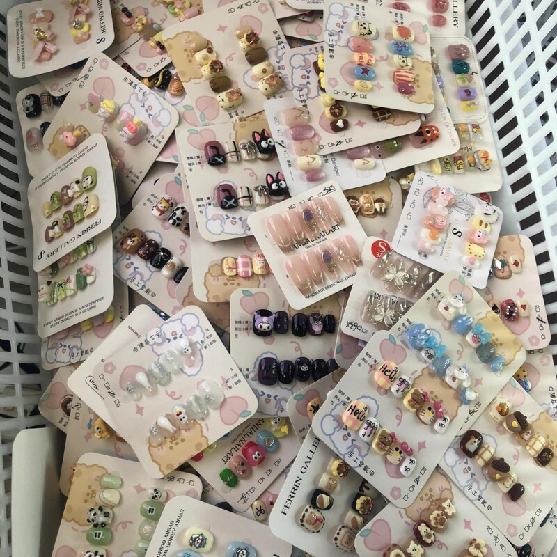 [GuPin Clearance] Pure Hand-Wearing Nail Pieces Little Red Riding Book Explosions Show White Nail Art Stall Shake Tone with High Color Value