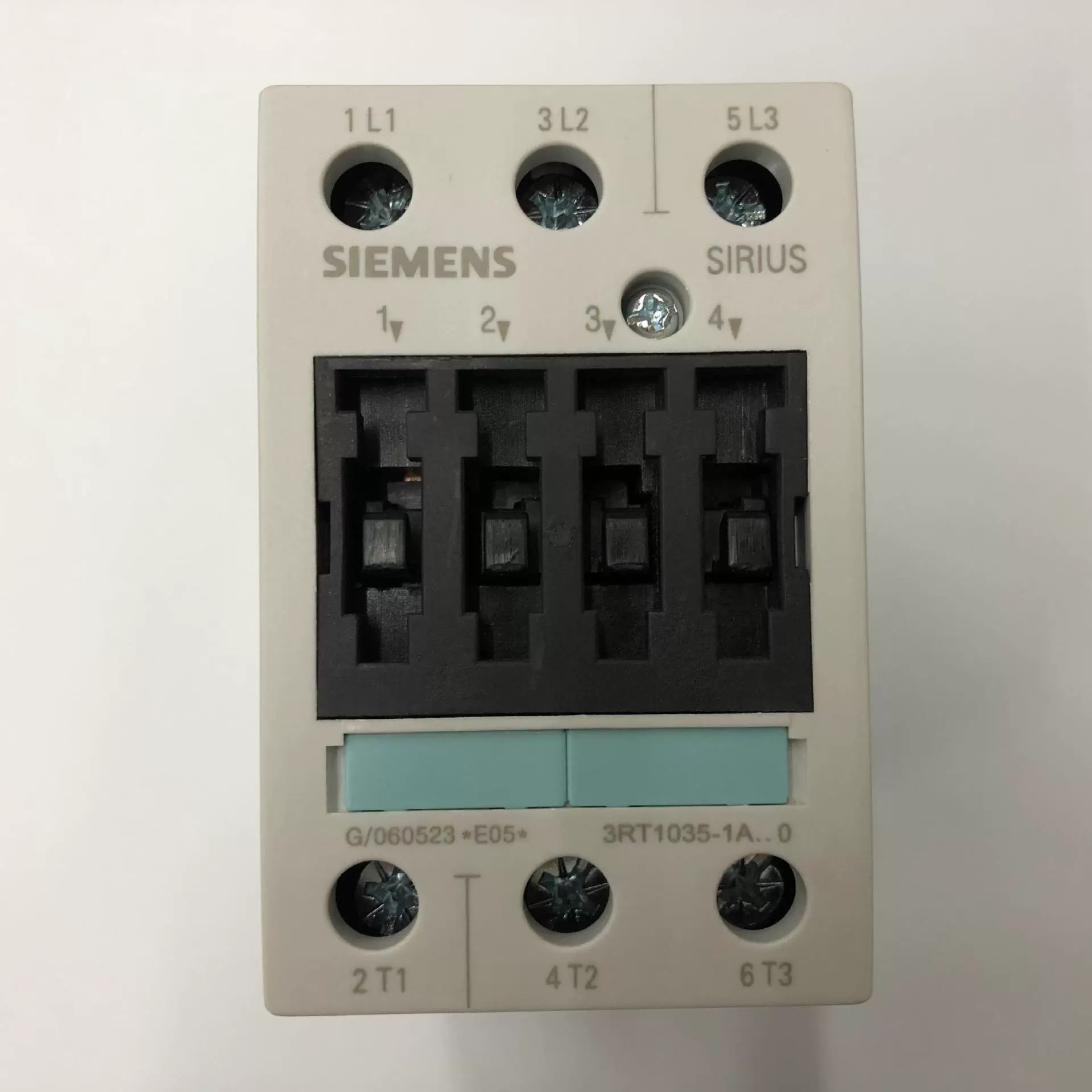 Оригинальный контактор переменного тока 3RT1035-1AG20 AC110V 50/60 Гц Siemens третьего уровня