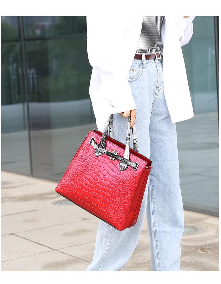 New European and American fashion crocodile pattern crossbody single-shoulder handbag bags for women, wholesale of mother and child set bags undefined